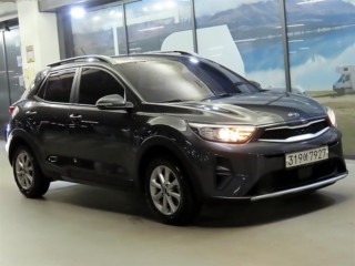 수원 중고차 기아 스토닉 디젤 1.6 디럭스 2018.04식 137,240km