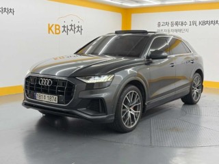아우디 Q8