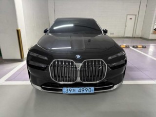 BMW BMW i7