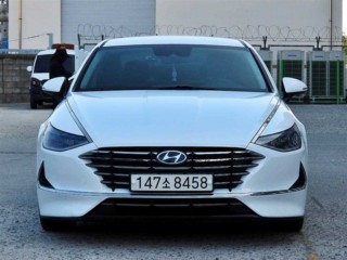 수원 중고차 현대 쏘나타 (DN8) 2.0 프리미엄 2021.05식 149,498km