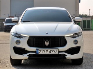 수원 중고차 마세라티 르반떼 3.0  AWD 그란 스포츠 2018.08식 128,014km