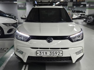수원 중고차 KG모빌리티(쌍용)  티볼리 가솔린 2WD 1.6 VX 2017.02식 70,558km