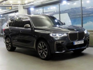 수원 중고차 BMW X7 (G07) M50i 2021.07식 69,992km