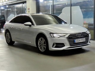 아우디 A6 (C8)