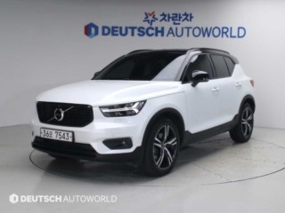 볼보 XC40