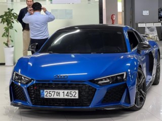 수원 중고차 아우디 R8 (4S) 5.2 V10 퍼포먼스 쿠페 2021.07식 34,638km