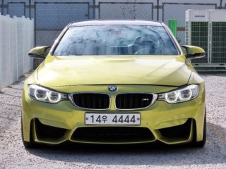 BMW M4 (F82)