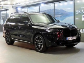 BMW X7 (G07)