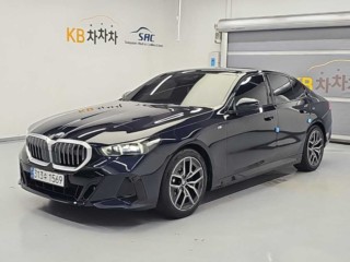수원 중고차 BMW 5시리즈 (G60) 520i 2024.06식 7,262km