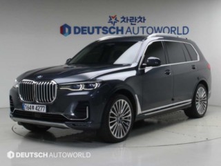BMW X7 (G07)