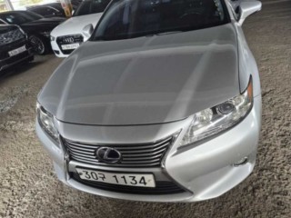 렉서스 뉴ES300h 슈프림 사진 1