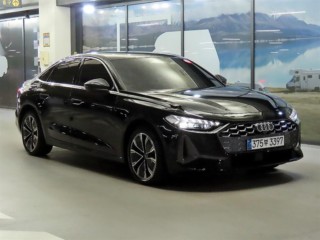 아우디 A5 (B10)