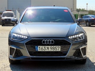 아우디 A4 (B9)