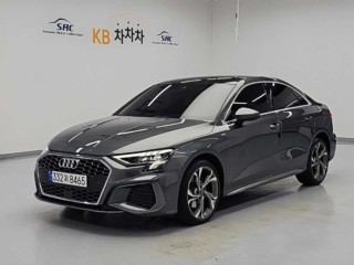 아우디 A3(8Y)