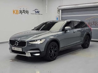볼보 V90 크로스컨트리