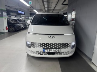 현대 스타리아