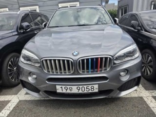 BMW X5 (F15)