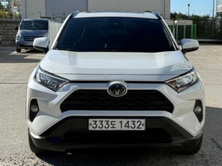 토요타 RAV4(5세대)