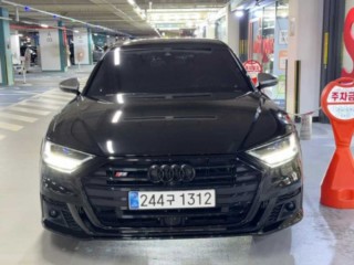 수원 중고차 아우디 S8 (D5) 4.0 TFSI 콰트로 LWB 2020.11식 63,720km