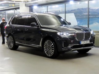 BMW X7 (G07)