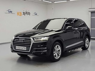 아우디 Q7 (4M)