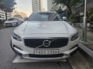 볼보 V90 크로스컨트리