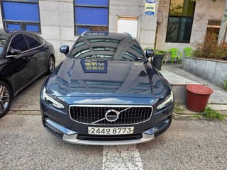 볼보 V90 크로스컨트리