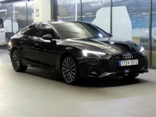아우디 A5 (F5)