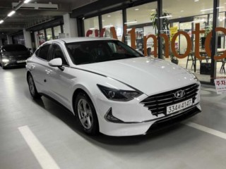 수원 중고차 현대 쏘나타 (DN8) 2.0 스마트 2019.10식 154,251km