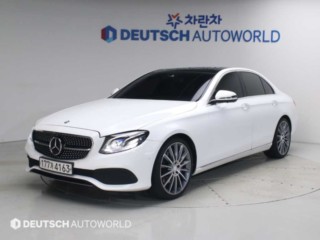 벤츠 E300 4MATIC 아방가르드 대표 사진