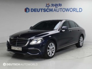 벤츠 E300 4MATIC 익스클루시브 대표 사진