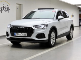 아우디 Q3 (F3)