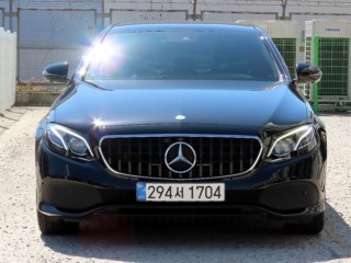 벤츠 E300 익스클루시브 대표 사진
