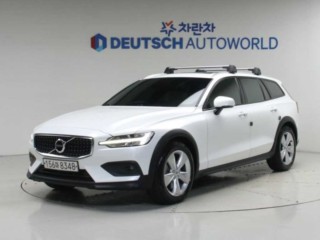 볼보 V60 크로스 컨트리 2세대