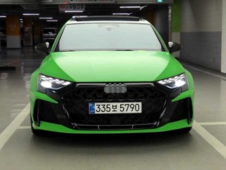 아우디 RS3 (8Y)
