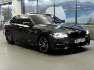 BMW 5시리즈 (G30) 520d xDrive M 스포츠 플러스 2017년 03월 중고차 외관