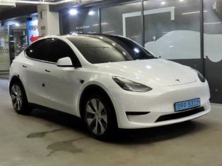 테슬라 모델 Y RWD