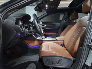 아우디 A6 (C8) 45 TFSI 콰트로 프리미엄