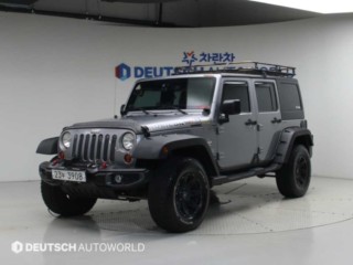 수원 중고차 지프 랭글러 2.8 사하라 4DR 2013.04식 171,846km