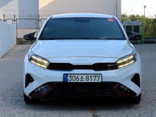 기아 더뉴 K3 2세대 1.6 가솔린 터보 GT 5도어 시그니처