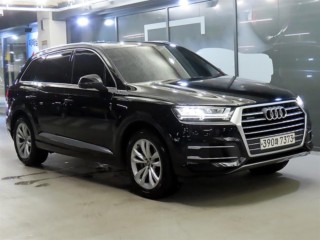 아우디 Q7 (4M)