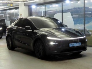 테슬라 모델 Y RWD