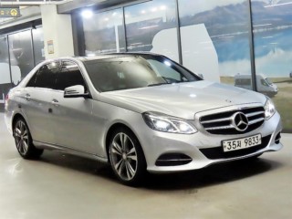 벤츠 E300 아방가르드 대표 사진