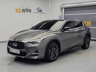 인피니티 Q30 2.0 스포츠 에센셜 2018년 12월 중고차 외관