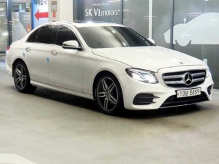 벤츠 E300 AMG LINE 대표 사진