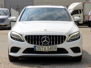 벤츠 C220D C220 d 아방가르드 2019년 4월 중고차 매물 사진