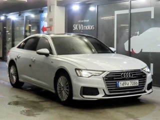아우디 A6 (C8)
