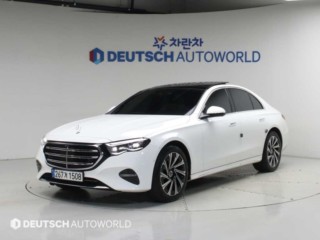 벤츠 E300 4MATIC 익스클루시브 대표 사진