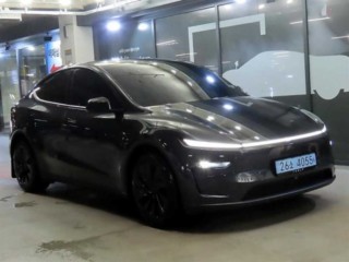 테슬라 모델 Y RWD