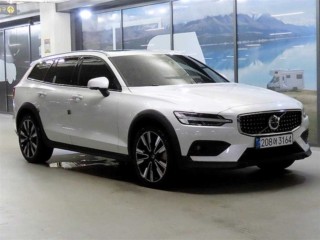 볼보 V60 크로스 컨트리 2세대
